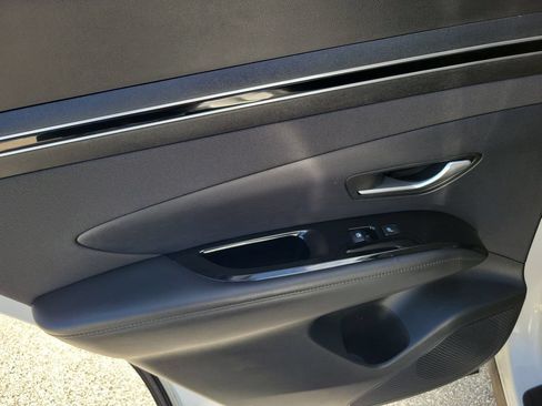Used 2023 Hyundai Tucson Limited AWD/4WD image 12