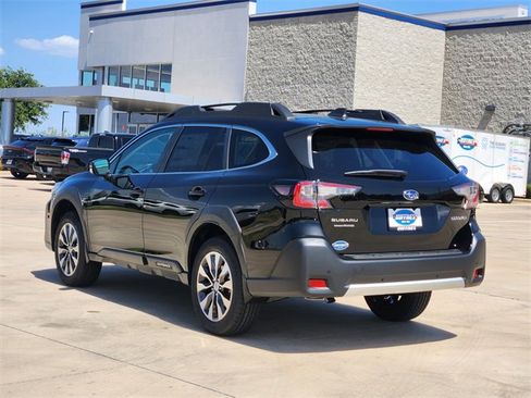 New 2025 Subaru Outback Limited image 3