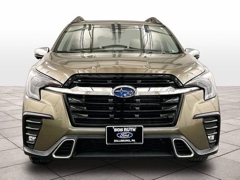 Used 2023 Subaru Ascent Touring AWD/4WD image 3