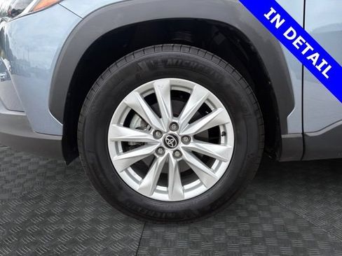 Used 2024 Toyota Corolla Cross LE AWD/4WD image 14