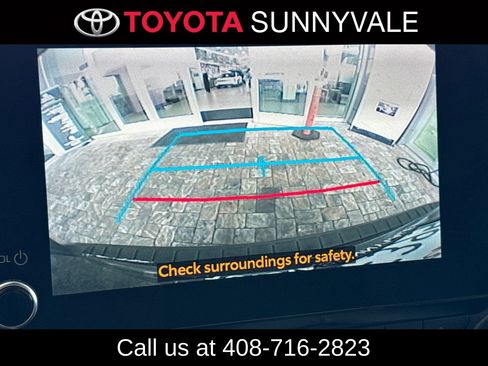 Used 2023 Toyota Highlander XLE FWD image 24