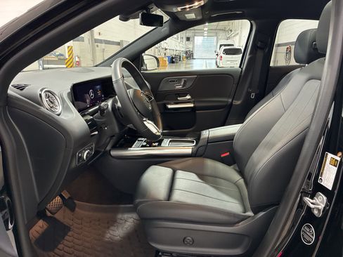 Certified 2025 Mercedes-Benz GLA 250 4MATIC image 17