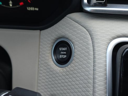 Used 2021 Land Rover Range Rover Velar S AWD/4WD image 22