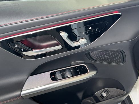 Used 2025 Mercedes-Benz GLC 43 AMG 4MATIC image 19