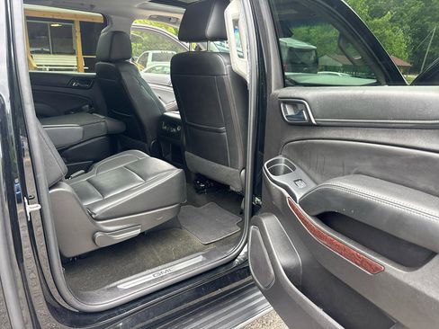 Used 2017 GMC Yukon XL SLT RWD image 17