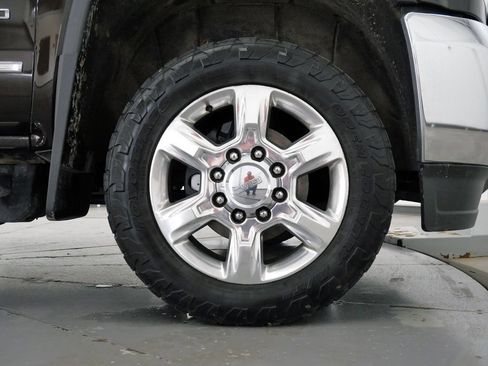 Used 2019 GMC Sierra 2500 SLT w/ Driver Alert Package AWD/4WD image 38