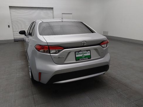 Used 2021 Toyota Corolla LE image 6
