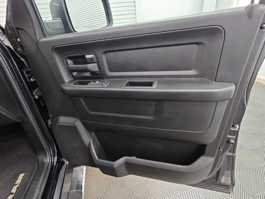 Used 2019 RAM 1500 Tradesman w/ Tradesman SXT Package AWD/4WD image 37