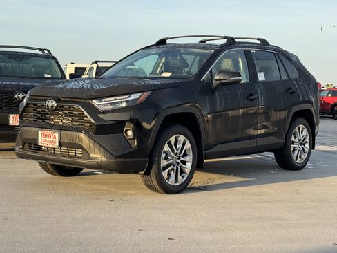 New 2025 Toyota RAV4 XLE Premium image 11