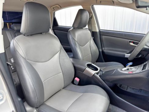 Used 2012 Toyota Prius Three image 31