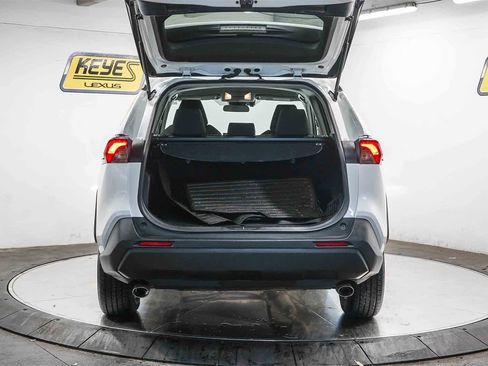 Used 2020 Toyota RAV4 XLE image 26