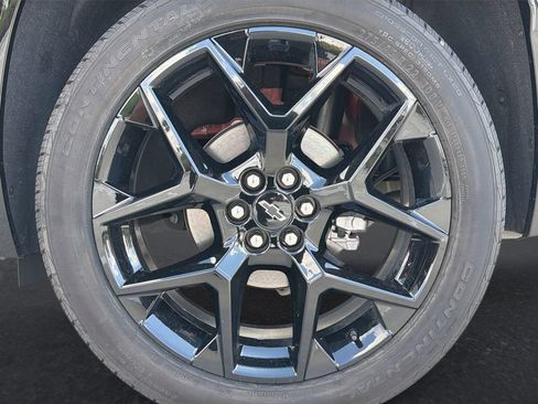 Used 2025 Chevrolet Traverse RS w/ LPO, Floor Liner Package FWD image 31
