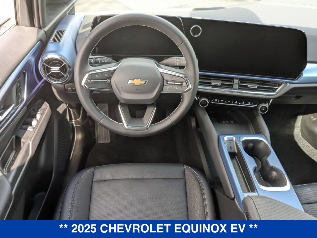 New 2025 Chevrolet Equinox EV LT AWD/4WD image 28
