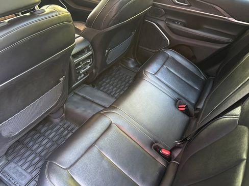 Used 2023 Jeep Grand Cherokee 4WD 4xe image 12