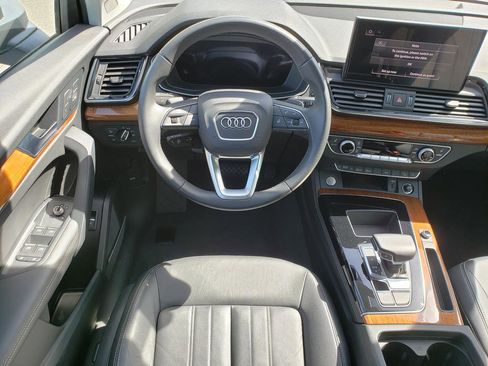 Used 2023 Audi Q5 2.0T Premium Plus w/ Premium Plus Package AWD/4WD image 14