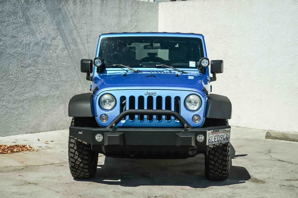 Used 2010 Jeep Wrangler Unlimited Sport AWD/4WD image 2