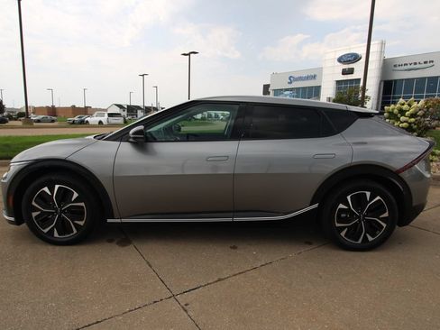 Used 2024 Kia EV6 Wind AWD/4WD image 17