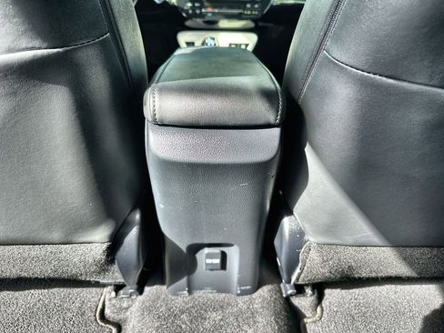 Used 2017 Toyota Prius Three Touring image 21