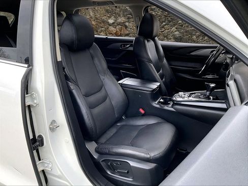Used 2019 MAZDA CX-9 Touring w/ Touring Premium Package image 6