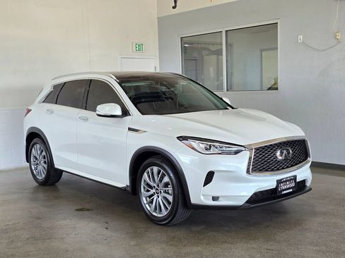 Certified 2023 INFINITI QX50 Luxe AWD/4WD image 3