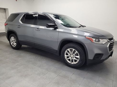 Used 2018 Chevrolet Traverse LS FWD image 11