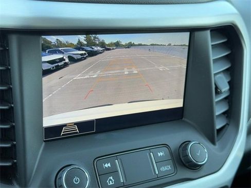 Used 2020 GMC Acadia SLT image 20