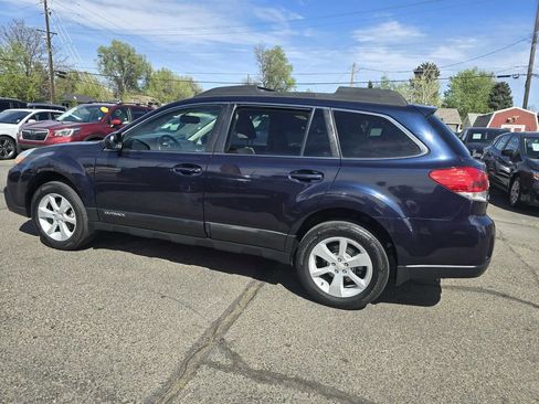 Used 2014 Subaru Outback 2.5i Premium AWD/4WD image 9