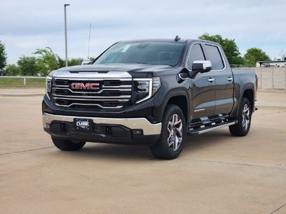 New 2026 GMC Sierra 1500 SLT w/ SLT Premium Plus Package