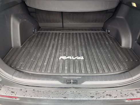 Certified 2025 Toyota RAV4 LE AWD/4WD image 23