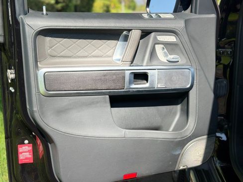 Used 2024 Mercedes-Benz G 550 image 11