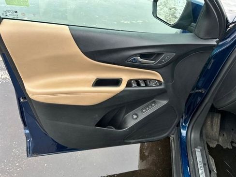 Certified 2022 Chevrolet Equinox Premier w/ LPO, Floor Liner Package image 11