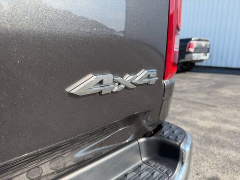 Used 2022 RAM 1500 Big Horn AWD/4WD image 9