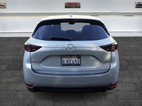 Used 2019 MAZDA CX-5 Touring FWD image 4
