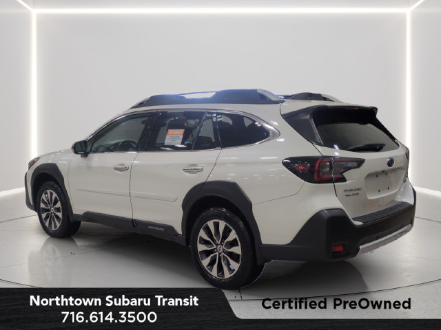 Certified 2025 Subaru Outback Touring AWD/4WD image 3