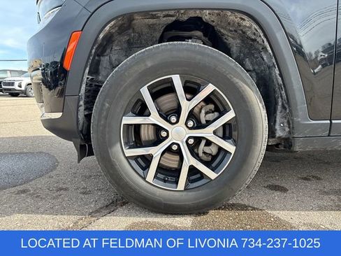 Used 2024 Jeep Grand Cherokee L Limited w/ Luxury Tech Group II image 33