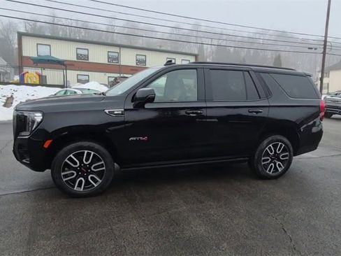 Used 2022 GMC Yukon AT4 image 6