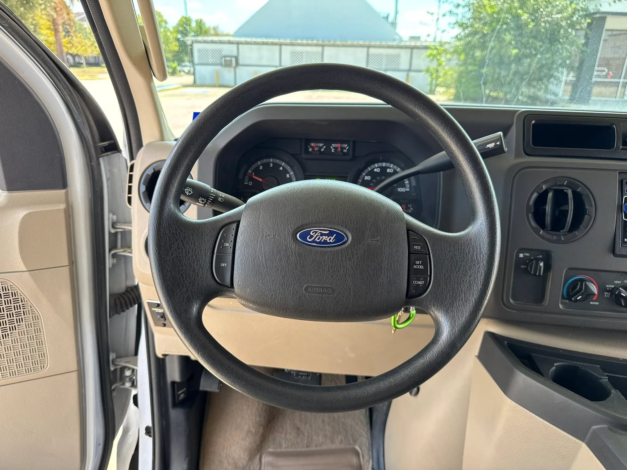 Used 2017 Ford E-450 and Econoline 450 Super Duty w/ Motorhome Prep Package RWD image 60