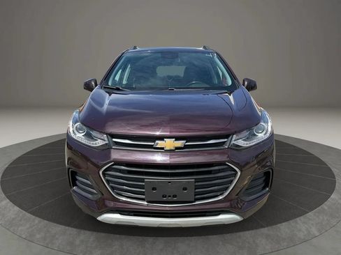 Used 2022 Chevrolet Trax LT w/ Driver Confidence Package AWD/4WD image 2