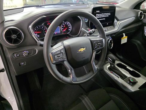 New 2026 Chevrolet Blazer LT w/ Convenience Package FWD image 24