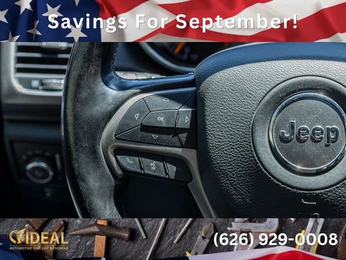 Used 2020 Jeep Grand Cherokee Altitude AWD/4WD image 32