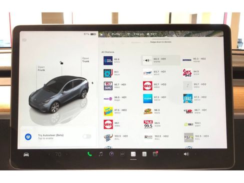 Used 2023 Tesla Model Y Long Range image 33