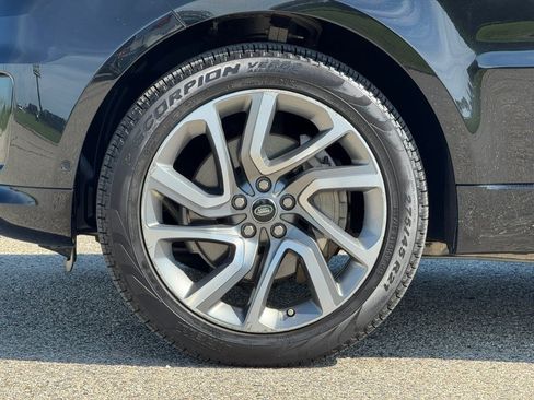 Used 2019 Land Rover Range Rover Sport HSE AWD/4WD image 22