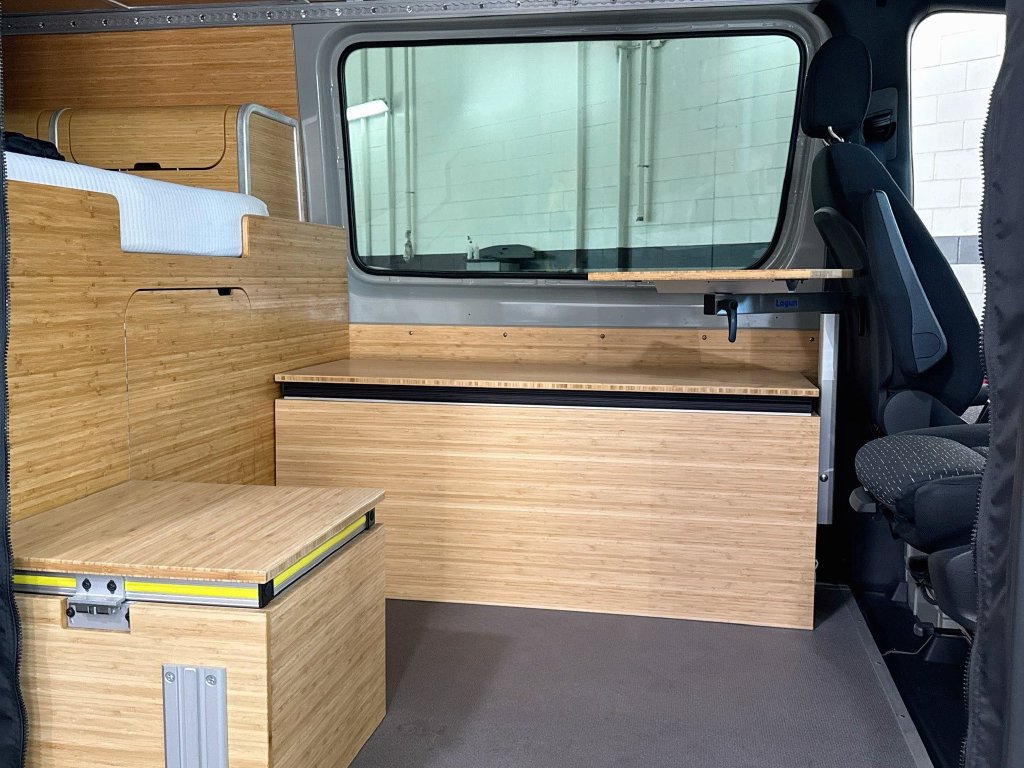 Used 2021 Mercedes-Benz Sprinter 2500 image 29