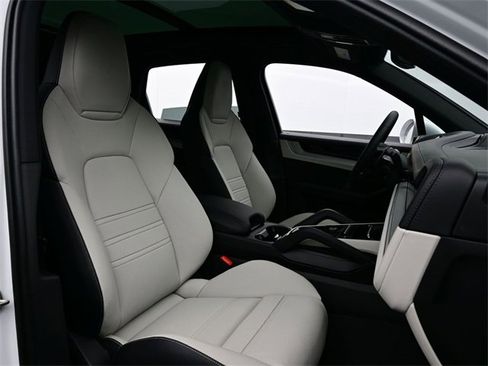 New 2026 Porsche Cayenne E-Hybrid image 19