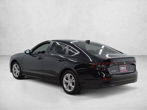 Used 2025 Honda Accord LX image 8