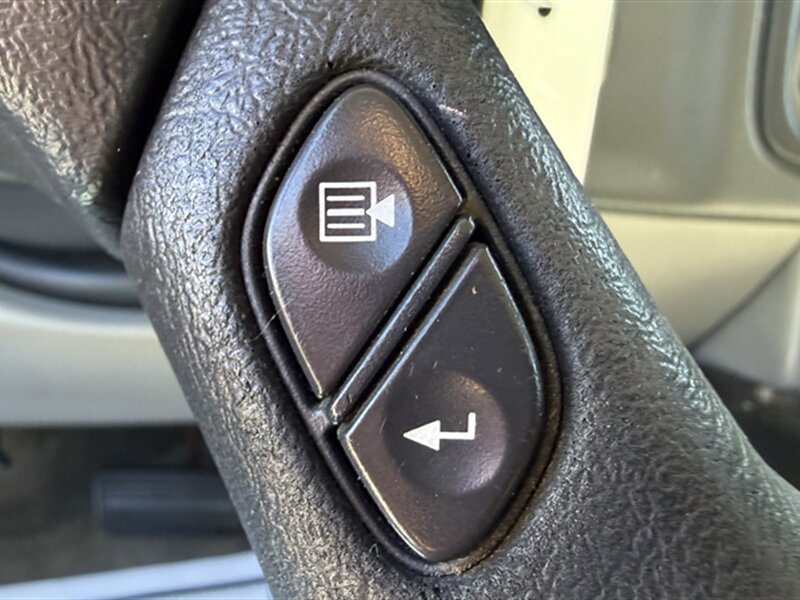 Used 2004 Chevrolet Suburban LS w/ Preferred Equipment Group AWD/4WD image 15