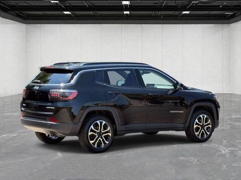Used 2022 Jeep Compass Limited AWD/4WD image 5