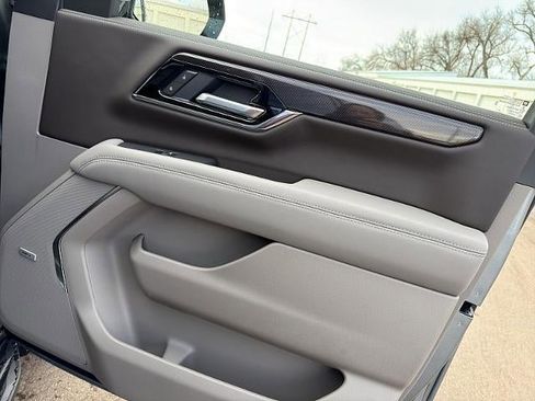 New 2026 GMC Yukon XL Elevation w/ LPO, Get Active Package image 15