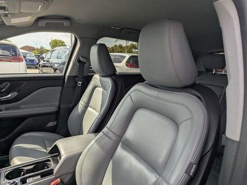 Used 2022 Lincoln Corsair FWD image 21