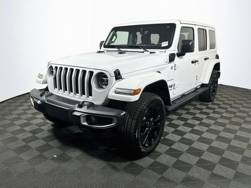 Used 2021 Jeep Wrangler Unlimited Sahara w/ Cold Weather Group AWD/4WD image 4